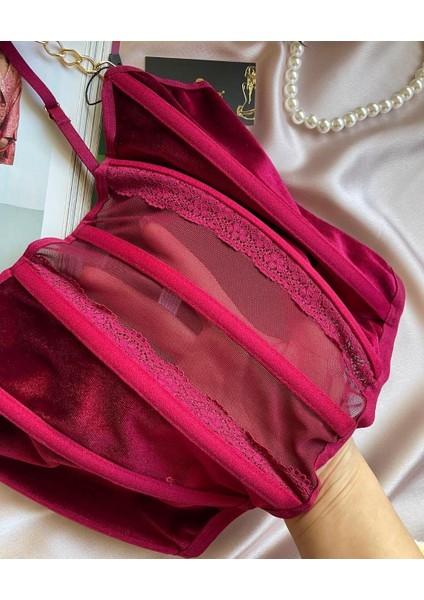 Kadın Kırmızı Kadife ve Transparan Detaylı Sütyen/büstiyer indirimleri