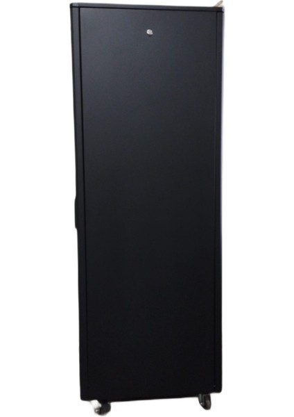 Lıva Serisi 19" Inç Dikili Tip Kabinet 22U 600 x 1000 (Perfore Kapaklı)