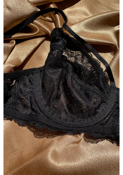 Siyah Çiçek Desenli Balenli Ip Detaylı Üstün Kalite Sütyen modelleri