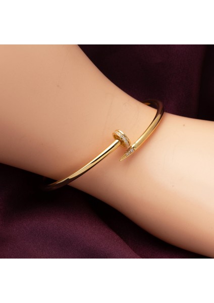 14 Ayar Taşlı Çivili Kelepçe Altın Bilezik