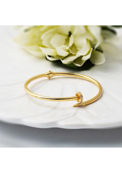 14 Ayar Taşlı Çivili Kelepçe Altın Bilezik fırsatları