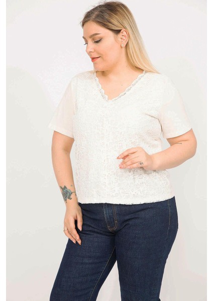 Kadın Kemik Büyük Beden Pamuklu Kumaş Önü Astarlı Dantel Bluz 65N35791 fiyatları