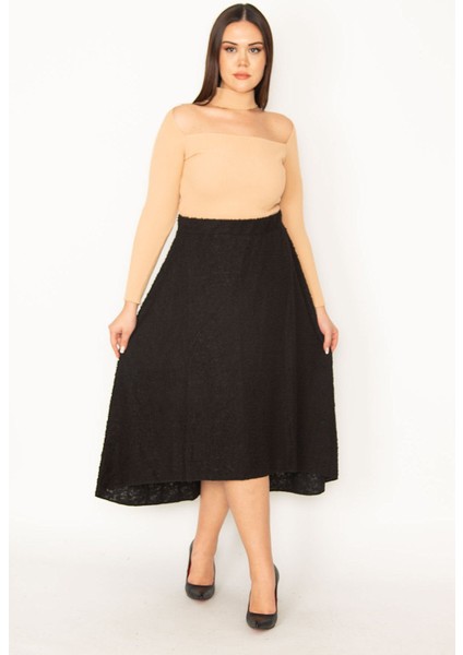 Kadın Siyah Bel Lastikli Buklet Kumaş Arkası Uzun Etek 65N35385