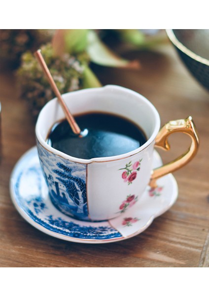 Seramik Retro Kahve Fincanları ve Tabağı Seti Phnom Penh Asimetrik Mavi ve Beyaz Porselen Çay Fincanı Kahve Öğleden Sonra Çay Seti | Kahve Fincanı ve Amp;tabak Setleri (Yurt Dışından)