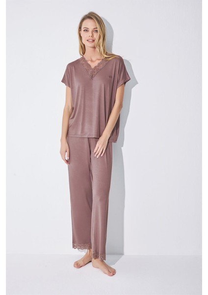 Kadın Kısa Kollu V Yakalı Dantelli Pijama Takımı 18512
