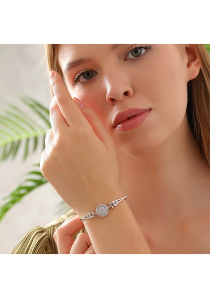 925 Ayar Zirkon Taşı Süslemeli Gümüş Bileklik Silver