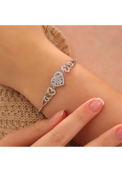 925 Ayar Zirkon Taşı Süslemeli Kalp Motifli Gümüş Bileklik Silver fiyatları