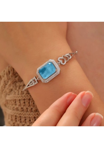 925 Ayar Zirkon Taşı Süslemeli Kalp Motifli Modern Gümüş Bileklik Silver fiyatları