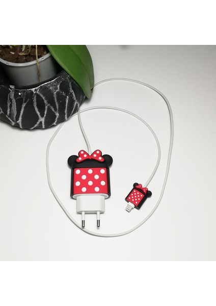 Minnie Figürlü Iphone 18 W /20 W Type-C Şarj Adaptör ve Kablo Koruyucu