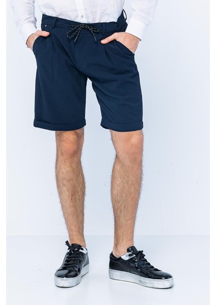 Erkek Relaxed Fit Pileli Bağcıklı Fermuarlı Kıvrımlı Paça Bürümcük Kumaş Rahat Şort