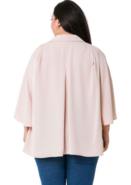 Büyük Beden Pelerin Kollu Gizli Patlı Pilikaşe Detaylı Pudra Gömlek modelleri