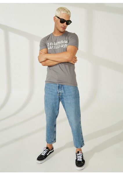 O Yaka Gri Erkek T-Shirt 222 Lcm 242081 modelleri