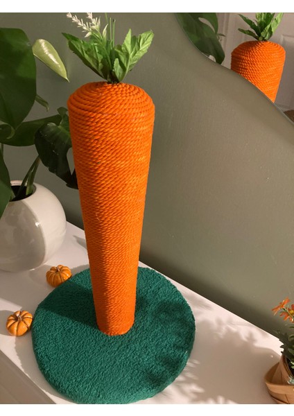 Havuç Figürlü Kedi Tırmalama Tahtası 50 cm modelleri