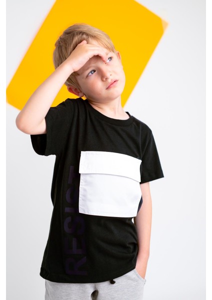 Erkek Çocuk Resist Baskılı Cepli T-Shirt fiyatları
