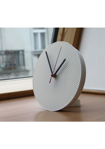 Structure CLOCK-012