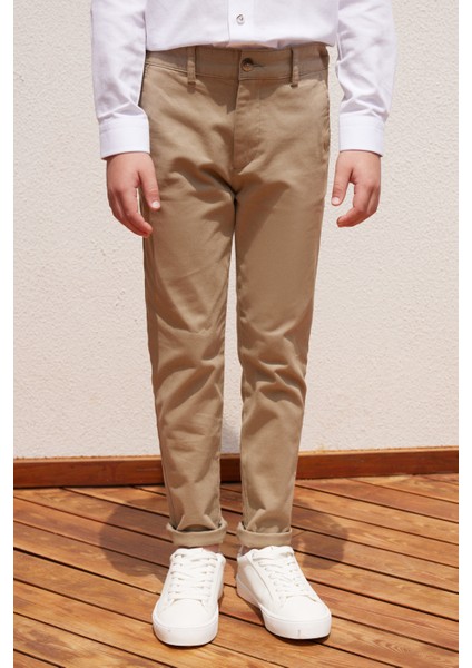 ALTINYILDIZ CLASSICS Bej Slim Fit Dar Kesim Yan Cepli Pamuklu Esnek Çocuk Chino Pantolon fiyatları