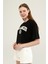 Siyah Baskı Detaylı Crop T-Shirt 4