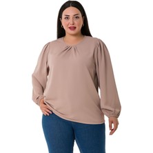 Disentis Modest Büyük Beden Kol Ağzı Lastikli Yakası Pileli Vizon Bluz