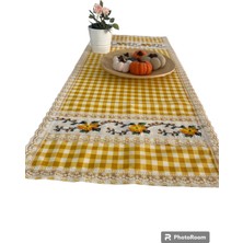 Neslihan Hobi Atölyesi El Işlemeli Kanaviçe Runner Masa Örtüsü