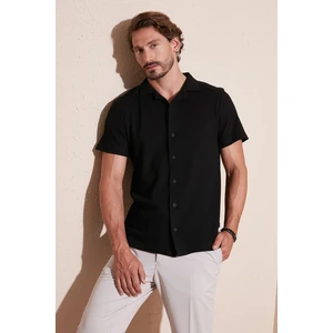 Pamuklu Regular Fit Apaş Yaka Kısa Kollu Gömlek Erkek Gömlek 5902700