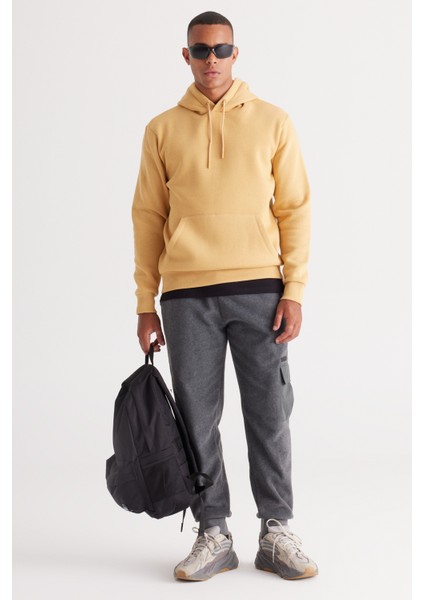 Erkek Hardal Standart Fit Içi Polarlı 3 Iplik Kapüşonlu Kanguru Cepli Pamuklu Sweatshirt