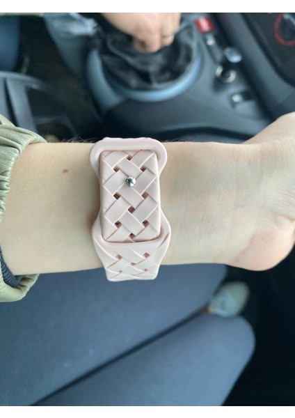 Apple Watch Seri Ultra 1/2 10 9 8 7 6 5 4 3 2 Se Uyumlu (42/44/45/46/49) mm Yeni Desen Silikon Kordon fiyatları