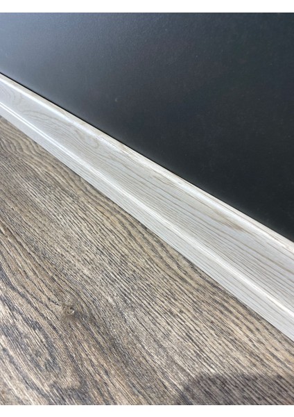 6 cm Dişbudak Parke Süpürgelik