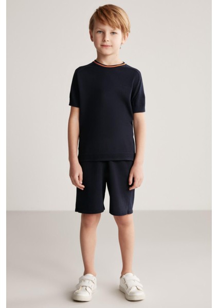 Nakış Logolu Yaka Detaylı Lacivert Triko Çocuk T-Shirt fiyatları