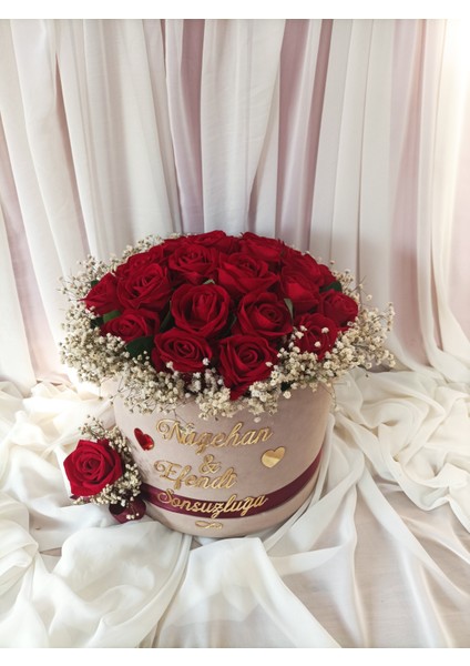 Battal Boy Bej Kadife Kutuda Kırmızı Gül Kız Isteme Çiçeği modelleri