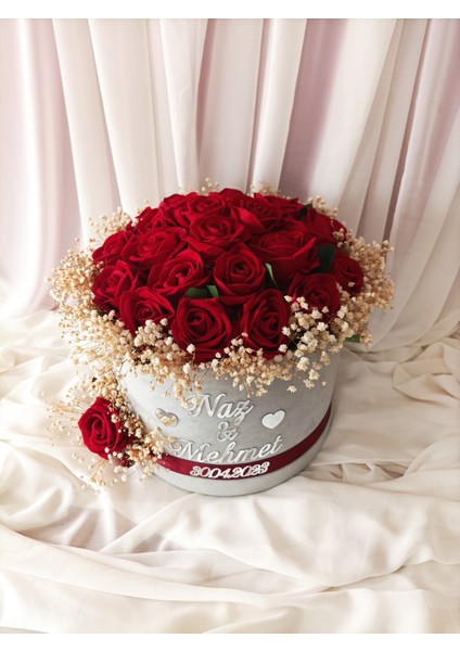 Battal Boy Gri Kadife Kutuda Kırmızı Gül Kız Isteme Çiçeği modelleri