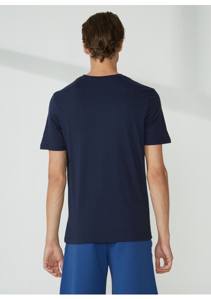 Bisiklet Yaka Düz Lacivert Erkek T-Shirt Emboss T-Shırt fırsatları