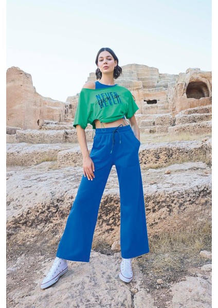 Kadın Kısa Kollu "never Give Up" 3'lü Crop Eşofman Takımı 23090 modelleri
