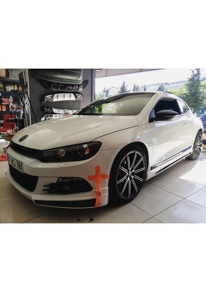 Volkswagen Scirocco Rieger Yan Marşpiyel (Plastik)