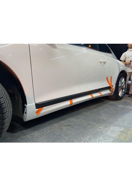 Volkswagen Scirocco R Yan Marşpiyel (Plastik)