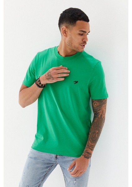 Göğüs Ebabil Silüet Baskı Düz Desen Bisiklet Yaka Regular Fit Tişört Benetton Yeşili