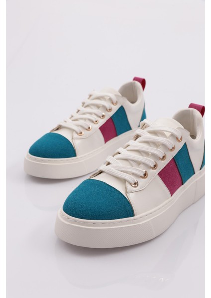 1001 Kadin Sneaker fırsatları