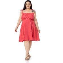 Disentis Modest Büyük Beden Omuzdan Bağlama Detaylı Kısa Fuşya Elbise