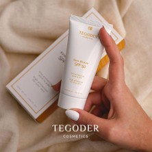 Tegoder Sun Block SPF50 50 Ml. Yüz ve Dekolte Bölgesi için Güneş Koruyucu Krem SPF50