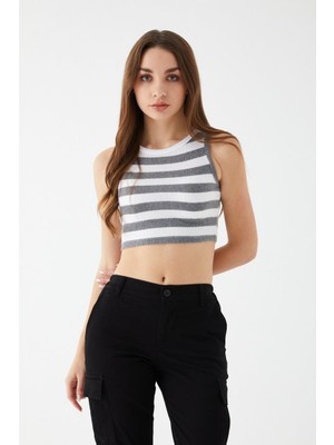 NSE Collection Kadın Füme Renk Mini Boy Çizgili Triko Body Crop