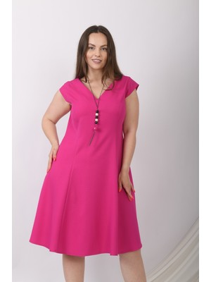 Butik Miza Kloş Kolyeli Büyük Beden Elbise