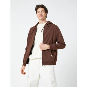 Fermuarlı Sweatshirt Kapşonlu Cep Detaylı Etiket Baskılı