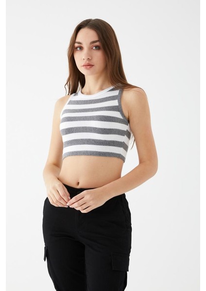 Kadın Füme Renk Mini Boy Çizgili Triko Body Crop fiyatları