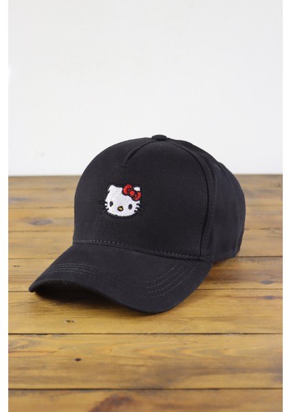 Hello Kitty Işlemeli Şapka modelleri