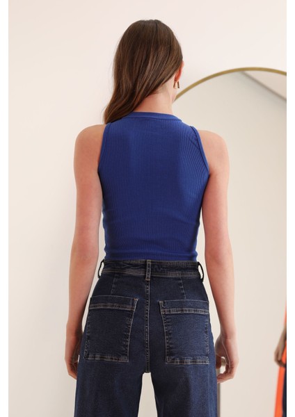 Kadın Saks Renk Kaşkorse Kumaş Geniş Bisiklet Yaka Crop Kolsuz Bluz fırsatları