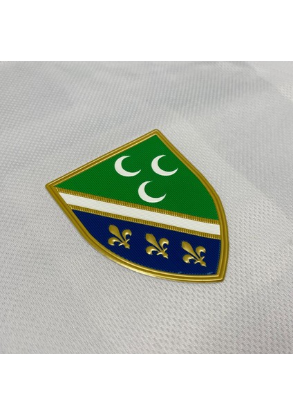 Sancak Logolu Beyaz Bosna Hersek Forma fırsatları