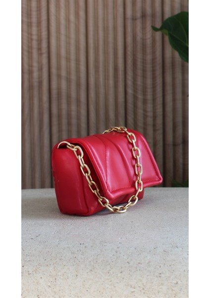 Kapitone Kadın Kırmızı Deri Çapraz Askılı Omuz ve El Çantası Celia