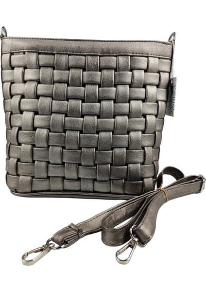 Hasır Örgü Ön Yüzey Çapraz Askılı Saten İç Astarlı Orta Bölmeli Mükemmel İşçilik Yüksek Kalite Bayan Çanta