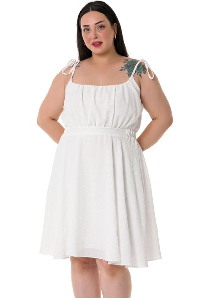 Büyük Beden Omuzdan Bağlama Detaylı Kısa Beyaz Elbise fiyatları