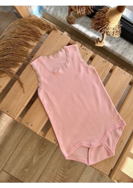 Kız Bebek 4 Lü Paket Dantelli Body ve Zıbın