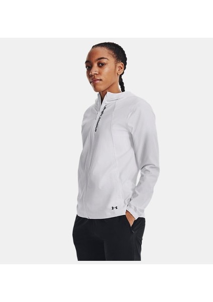 Kadın UA Dış Mekan Koşu Mont 1377043-100 modelleri